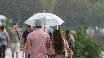 Doğu Karadeniz’de sağanak alarmı! Sel ve yıldırım tehlikesine dikkat!