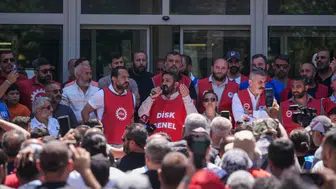 İzmir'de grev sona erdi: Belediye ile DİSK anlaştı