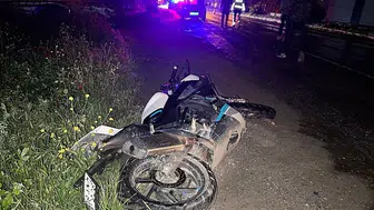 Aydın'da motosiklet ağaca çarptı: Sürücü hayatını kaybetti