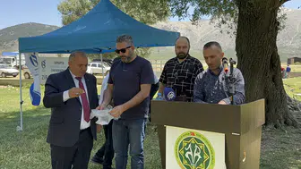 Isparta'da hayvan yetiştiricilerine çoban köpeği hediye edildi!