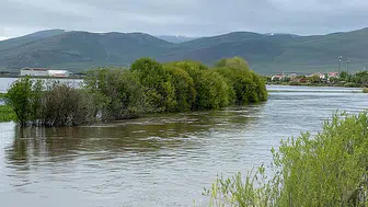 Kura Nehri'nde bir kişinin cansız bedeni bulundu