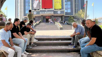 Buca Belediyesi'nde maaş krizi: İşçiler iş bırakma eyleminde!