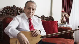 Türk halk müziğinin usta ismi Mehmet Erenler hayatını kaybetti