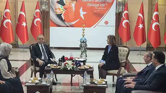 AK Parti heyeti MHP'yi ziyaret etti