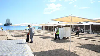 Kemer Halk Plajı’na mavi bayrak ödülü