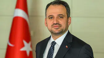 Eminoğlu’ndan Gazzeli babaların direnişine dikkat çeken paylaşım
