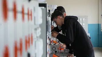 Yozgat’ta bilim heyecanı: 35 öğrencinin projesi Cumhuriyet Meydanı’nda sergilendi!