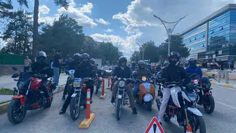Erzincan’da hayat kurtaran proje: Kasksız sürücülere ücretsiz kask dağıtıldı