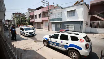 Mersin’de aile içi dehşet: Anne ile kızı evlerinde tabancayla vurularak öldürüldü