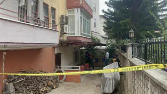 Antalya'da şüpheli ölüm: Evinin önünde cansız bedeni bulundu