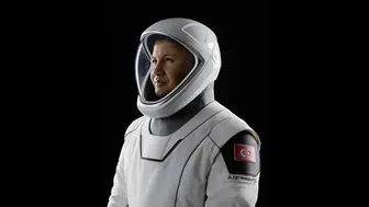 Uzaya giden astronotların gözleri neden bozuluyor?