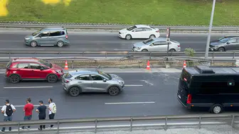 Eyüpsultan'da hafriyat kamyonu kaza yaptı