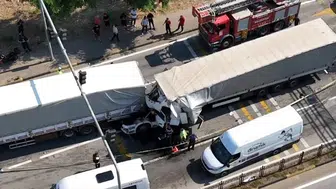 Giresun'da korkunç kaza! Tır, kırmızı ışıkta duran tıra çarptı: 1 ölü