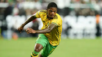 Fenerbahçe transfer gündemindeki Leon Bailey hangi mevkide oynuyor?