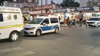 Çatışmada bir polis memuru karnından vuruldu