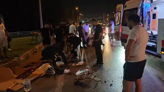 Bursa'da feci kaza! otomobil elektrikli motosiklete çarptı: 3 kişi yaralandı