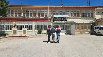 Interpol tarafından kırmızı bültenle aranan terörist Eskişehir’de yakalandı