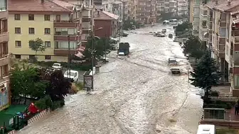 Ankara ve çevresi için kuvvetli sağanak uyarısı! Sel ve yıldırıma dikkat!