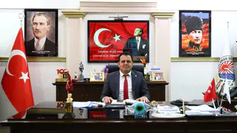 Sezer Durmuş kimdir?