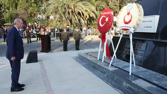 Cumhurbaşkanı Erdoğan, KKTC'de Atatürk Anıtı'na çelenk sundu