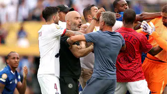 Luis Enrique, Joao Pedro'ya tokat attı