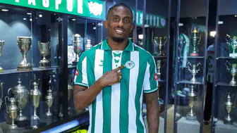 Konyaspor, Yhoan Andzouana ile 3 yıllık anlaşmaya vardı
