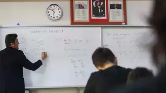 Memur öğretmenler seslerini yükseltti: Sınıfımıza dönmek istiyoruz!