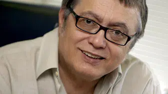 Gazeteci Hikmet Çetinkaya entübe edildi