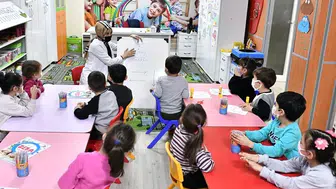 MEB'den eğitimde yeni düzenleme: Ortaokullar bünyesinde ana sınıfı açılabilecek!