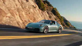 Porsche 911 4S 2026 sahneye çıkıyor: İşte fiyatı ve özellikleri...