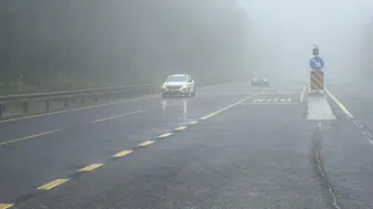 Bolu Dağı’nda yoğun sis ve sağanak ulaşımı tehlikeye attı