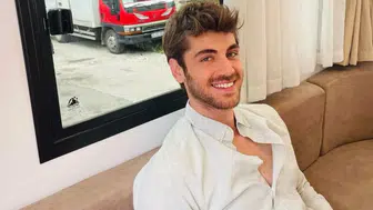 Emre Bey kimdir?