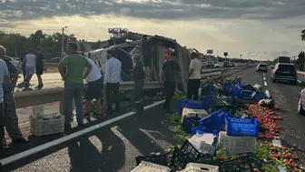 Tekirdağ'da korkunç kaza! Kamyon devrildi, sürücü can verdi