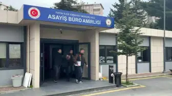 Mısır Çarşısı'nda film gibi olay : Tartıştığı kişiyi önce vurdu sonra başında bekledi