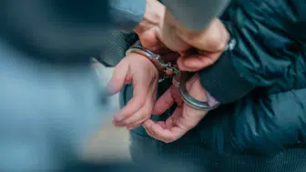 Antalya'da bir kişi tartıştığı babasını bıçakladı!