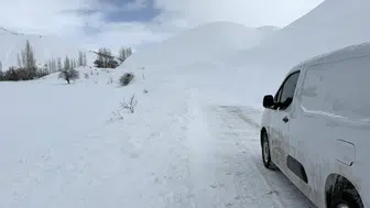 Bingöl'de çığ düştü, vatandaşlar saniyelerle kurtuldu