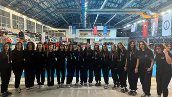 Enerji İş U17 Kız Takımı, Sualtı Hokeyi Türkiye Şampiyonası'nda 2'nci oldu
