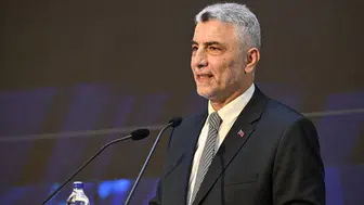 Ticaret Bakanı Bolat İhracat Zirvesi'nde