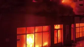 Ankara'da ahşap evde yangın çıktı: Yangının sıçradığı 6 ev kullanılamaz hale geldi