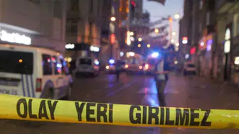 Esenyurt'ta trafik kavgası: Aracın önünü kesit, sürücüyü darp etti