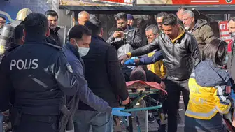 İş yerini ateşe verip kendini kilitledi: Bayılınca ekipler camı kırıp içeri girdi!