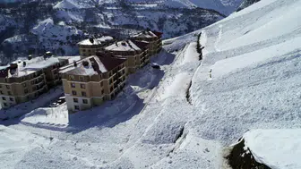 Van'da aynı bölgeye 2 adet çığ düştü!