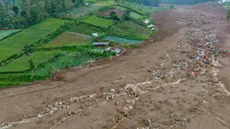 Endonezya'daki toprak kaymasında hayatını kaybedenlerin sayısı 25'e yükseldi