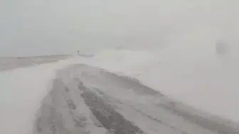 Kop Dağı’nda çığ geçit vermiyor: Bayburt-Erzurum yolu kapandı