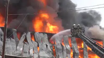 Ataşehir Ferhatpaşa’da iş yerinde yangın çıktı!