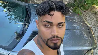 Lvbel C5 sahneye Türk bayrağıyla çıktı