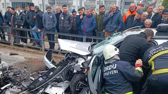 Ordu'da iki otomobil çarpıştı: 1'i ağır 5 kişi yaralandı