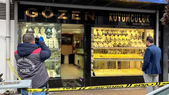 Mersin'de silahlı kuyumcu soygunu