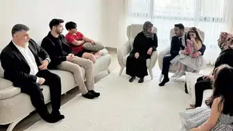 Anne ve babasının depremde kaybeden Azra'nın 6 yaş günü kutlandı