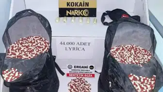 Diyarbakır’da narkotik operasyonu : 33 kişi tutuklandı, kilolarca uyuşturucu ele geçirildi